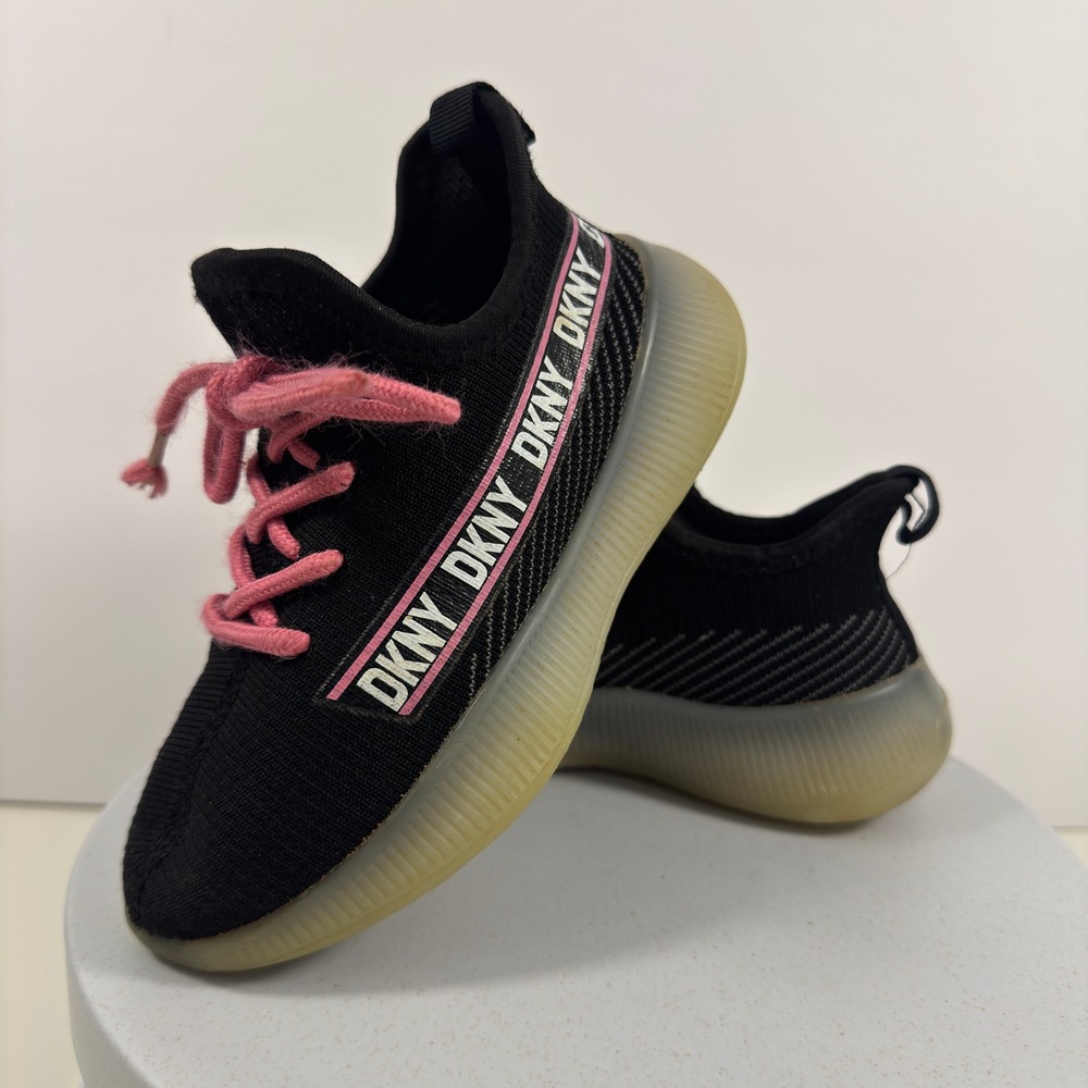 DKNY Womens Black Knit Pink Lace Logo Tape Platform Sneakers Size 11 DKNY960-120